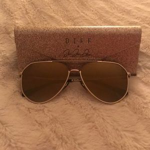 Jessie James Decker DIFF Eyewear sunglasses 🕶 🛍